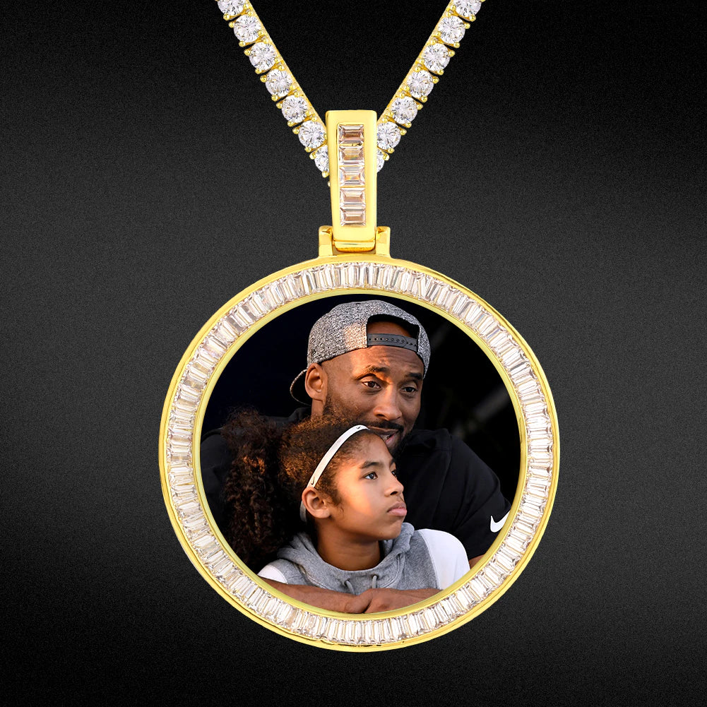 picture pendant necklace