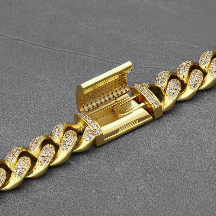 cuban chain link bracelet in 14k gold