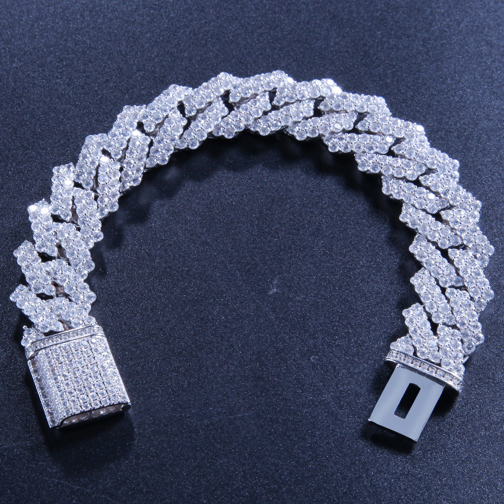 cuban chain link bracelet in 14k gold