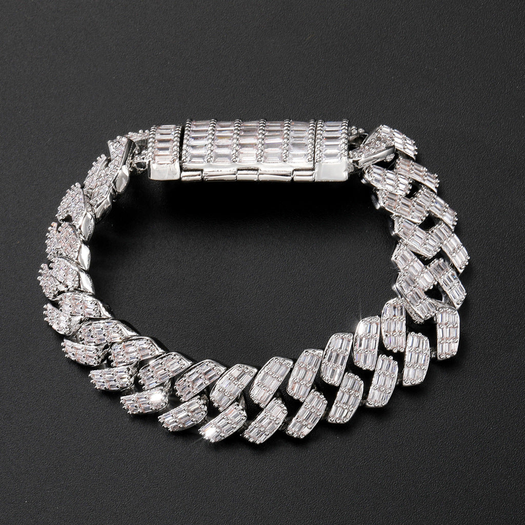 The Lion Land I® - 17mm Baguette Prong Bracelet