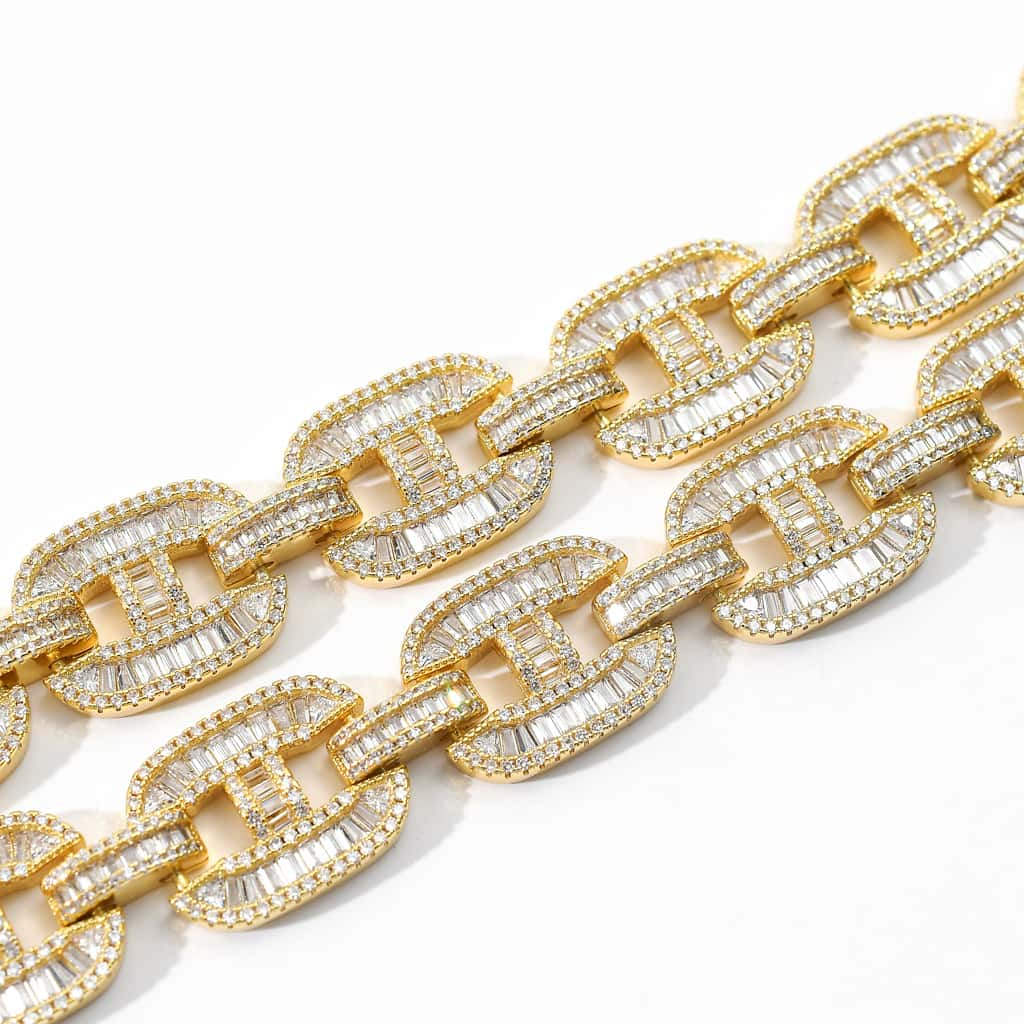 cuban chain link bracelet in 14k gold