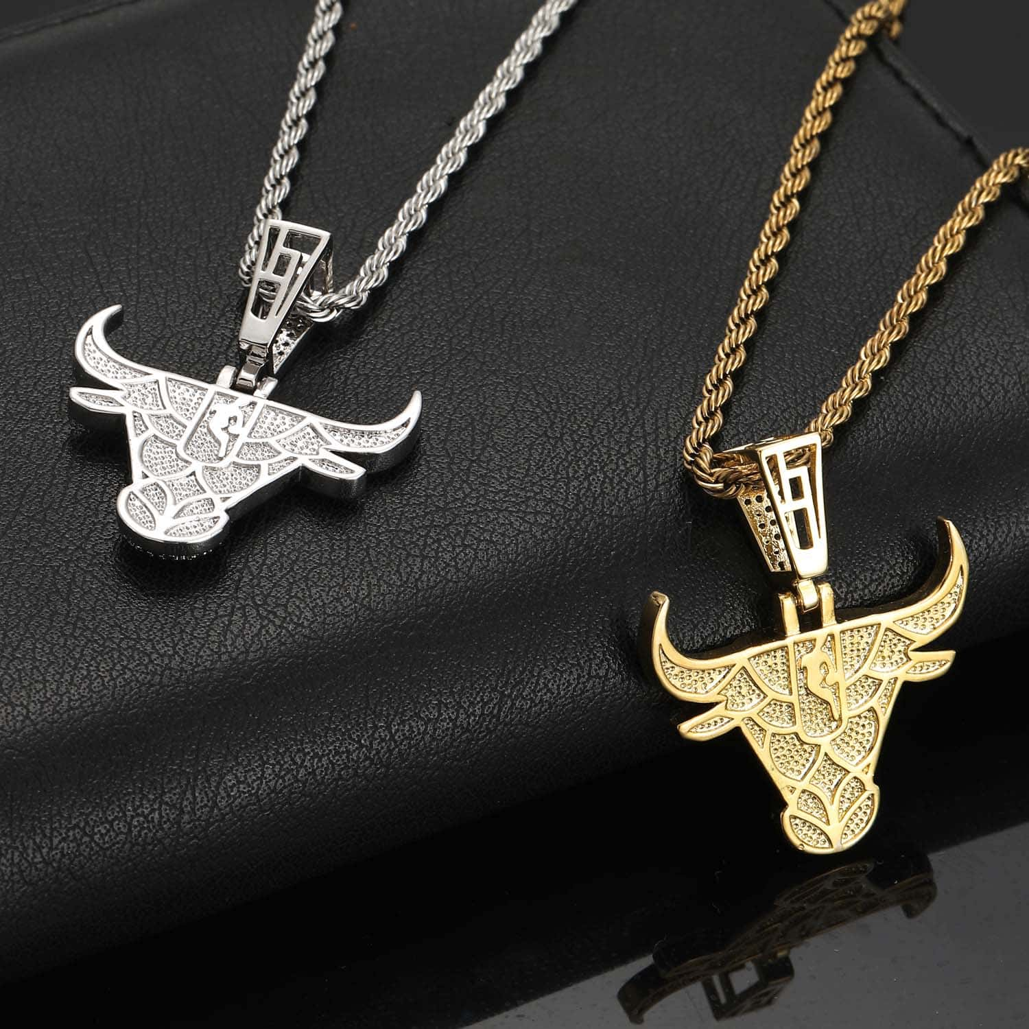 chicago bulls gold chain