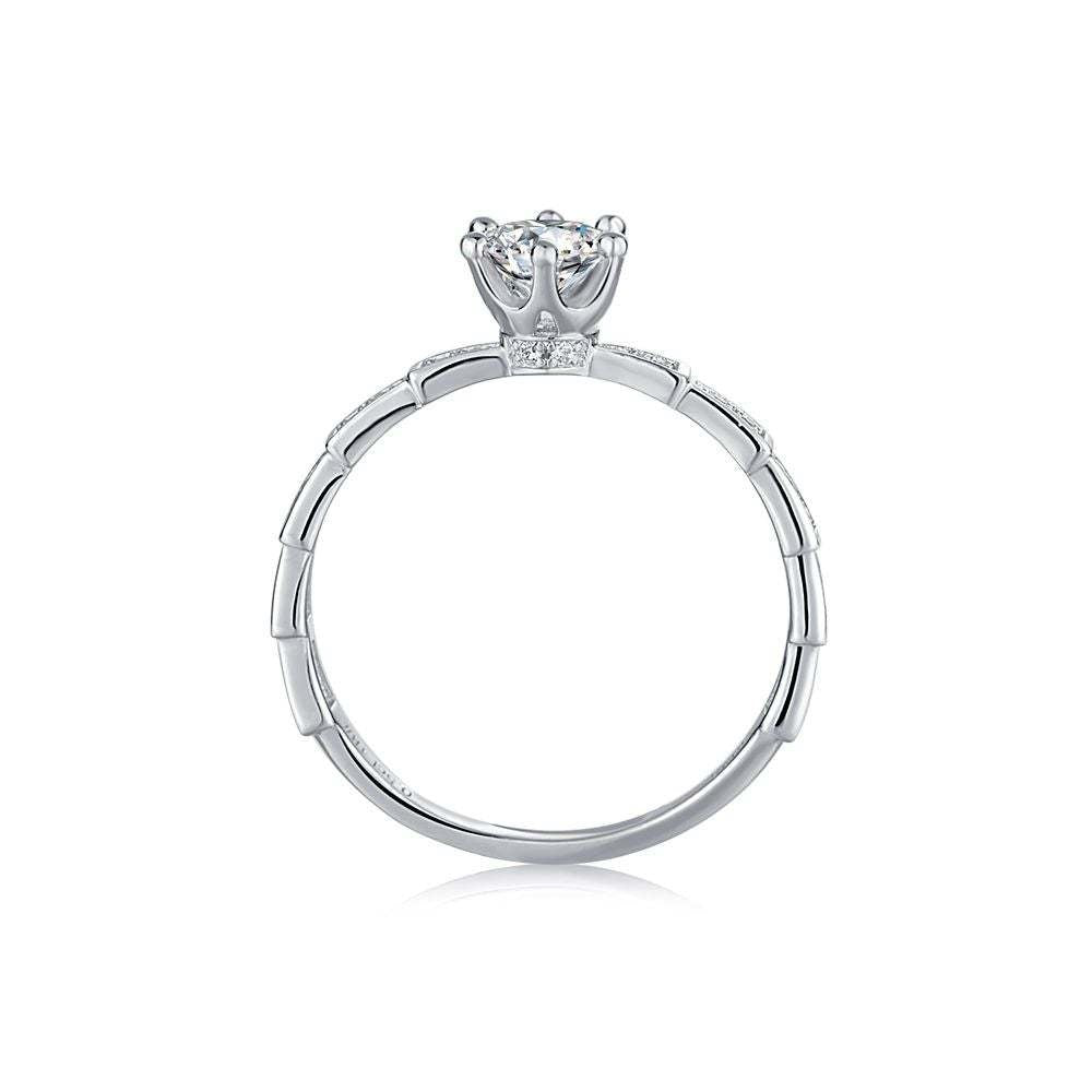 0.5 Carats VVS1 Moissanite Rings