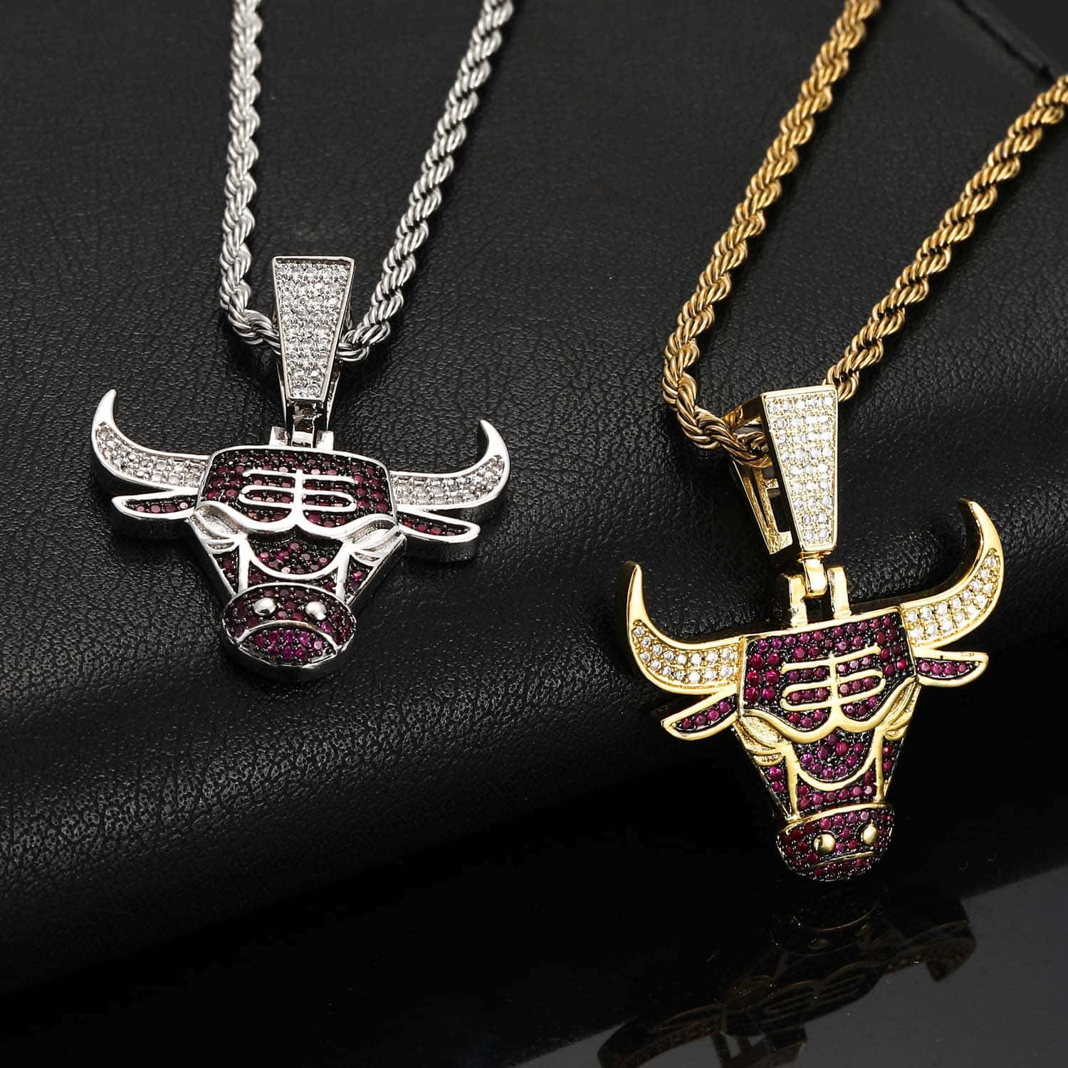 chicago bulls diamond pendant